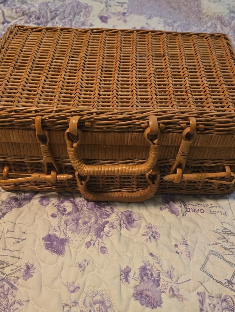 Antique Natural Wicker Basket - Tan